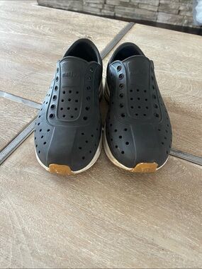 Native Robbie Child Slip-On Sneakers